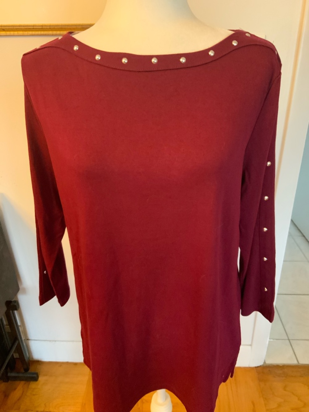 Karen Scott Burgundy Short-Sleeve Boatneck Top with Silver Studs size large